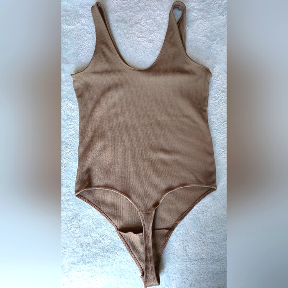 Abercrombie & Fitch, SET of 2 Bodysuits, Olive Green & Black, Size Medium, GUC - Picture 4 of 14